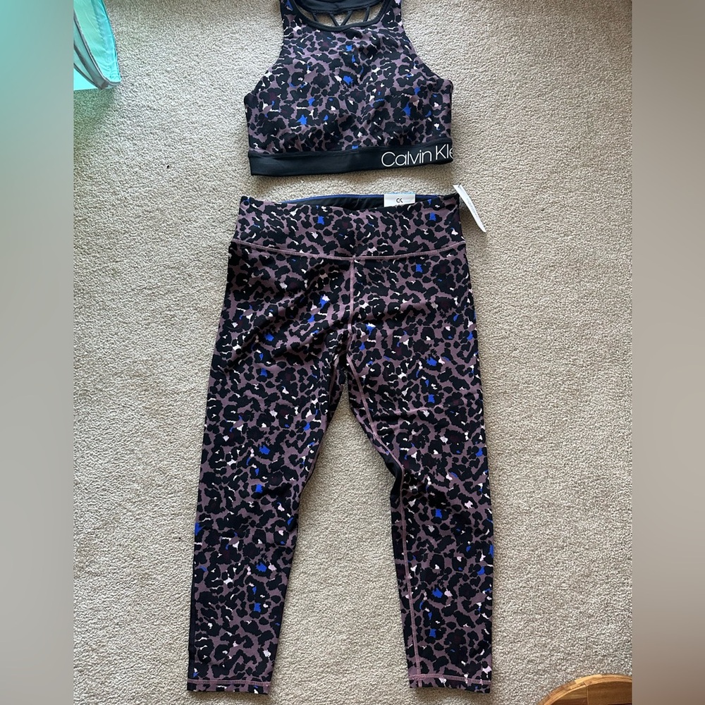 Calvin Klein Animal Print Leggings with sport Bra